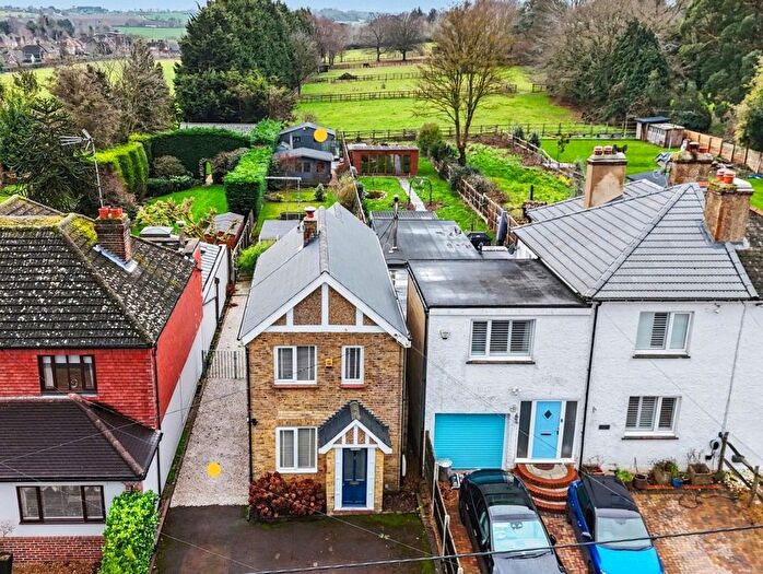 2 Bedroom Detached House For Sale In Munns Lane, Hartlip, ME9