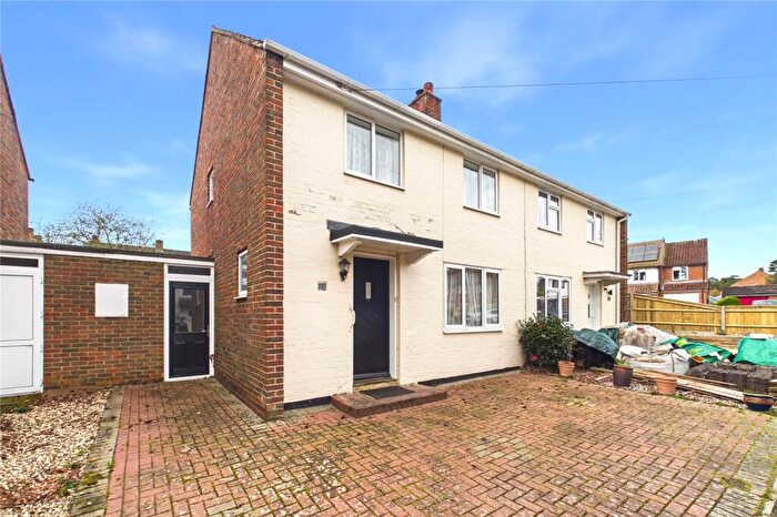 2 Bedroom Semi Detached House For Sale In Whitedown Road, Tadley, Hampshire, RG26