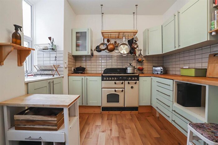 4 Bedroom Terraced House To Rent In Pembroke Street, M6