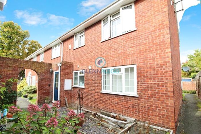 1 Bedroom Flat To Rent In Starwood Ct, Langley, SL3