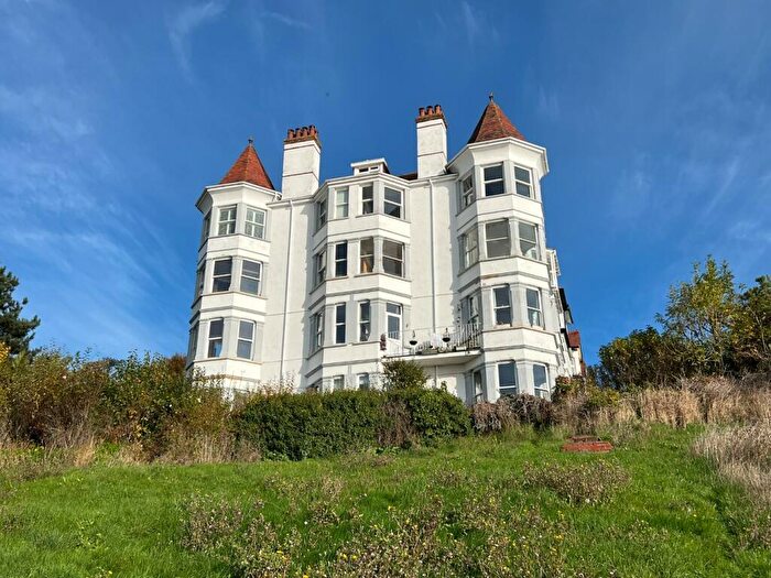 1 Bedroom Apartment To Rent In San Remo Mansions, San Remo Parade, Westcliff-On-Sea, SS0