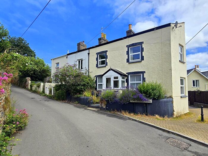3 Bedroom End Of Terrace House For Sale In Ridgeway Terrace, Orchard Hill, EX39