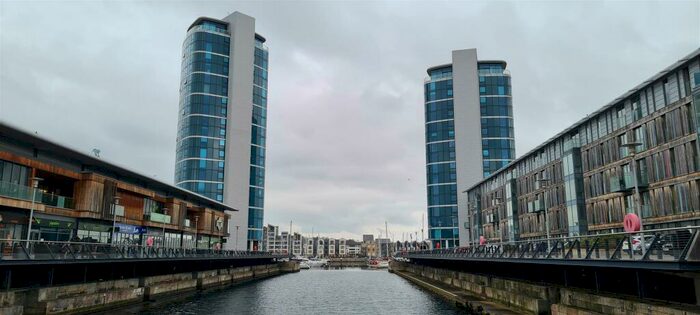 1 Bedroom Apartment To Rent In Marina Point West, Dock Head Road, Chatham, ME4