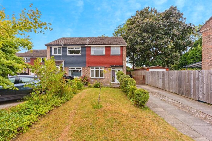 3 Bedroom Semi-Detached House For Sale In Newgate Road, Sale, Greater Manchester, M33