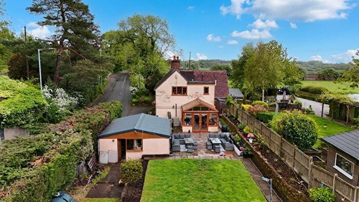 3 Bedroom Semi-Detached House For Sale In Uttoxeter Road, Draycott, ST11