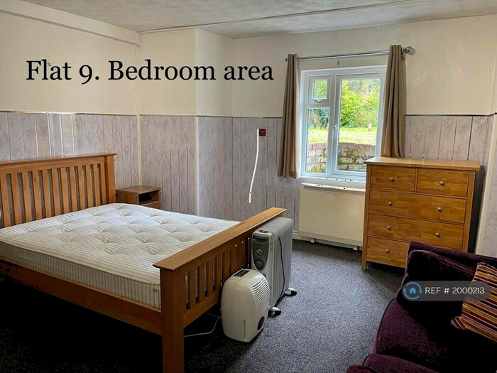 Studio To Rent In Range Road, Manchester, M16