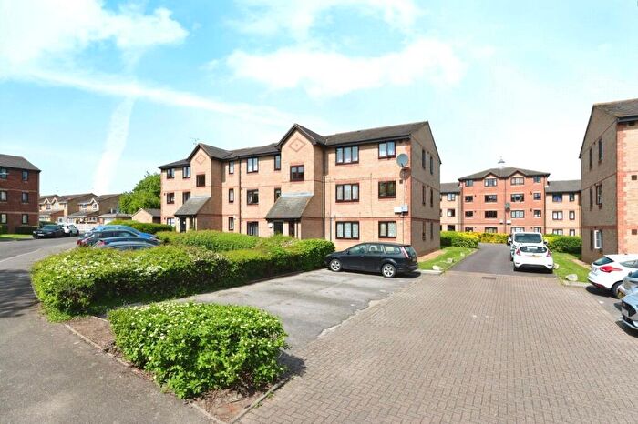 1 Bedroom Flat For Sale In Chestnut Road, Vange, Basildon, Essex, SS16