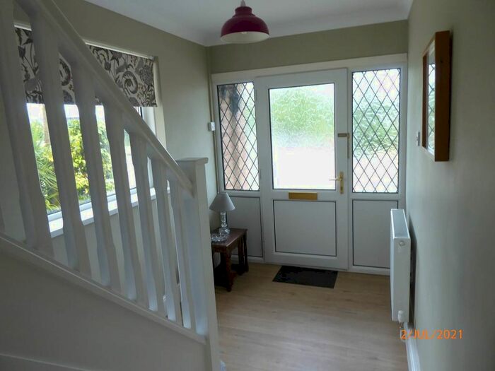 3 Bedroom Property To Rent In Nash Avenue, Carmarthen SA31