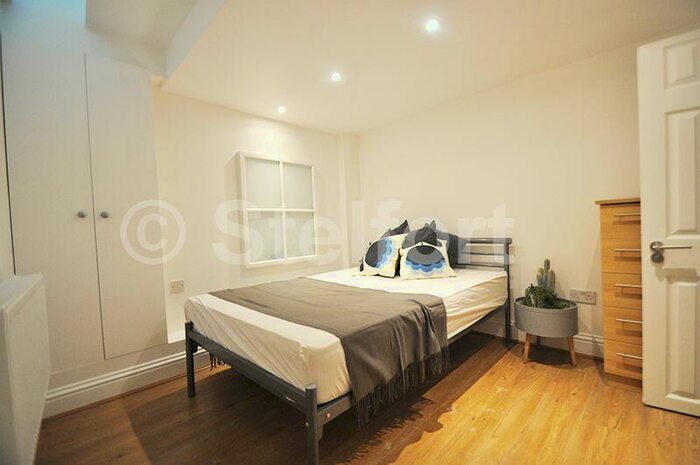2 Bedroom Flat To Rent In Junction Road, London, N19