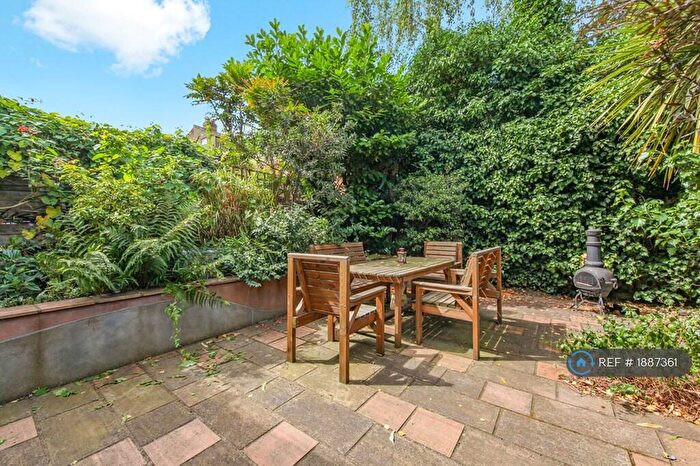 1 Bedroom Flat To Rent In Gladwell Road Crouch End, London, N8