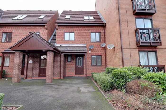 1 Bedroom Property To Rent In Peter James Court, Stafford, ST16