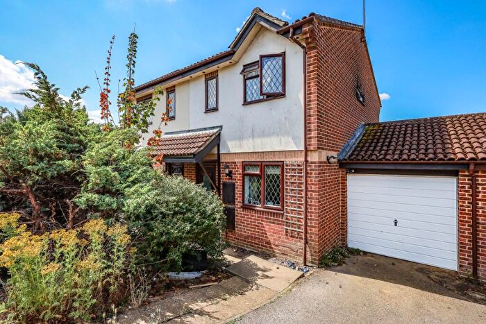 2 Bedroom Semi-Detached House For Sale In Thirlmere Close, Bordon, Hampshire, GU35