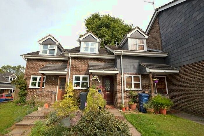 1 Bedroom Property To Rent In High Ridge, Godalming, GU7