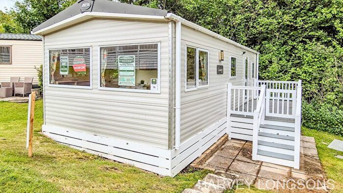 2 Bedroom Park Home For Sale In Wood Farm Holiday Park, DT6