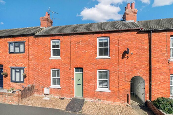 3 Bedroom Terraced House For Sale In Greenfield Road, Newport Pagnell, MK16