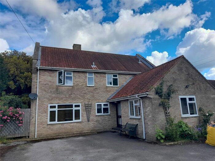 4 Bedroom Detached House To Rent In Southampton Road, Ringwood, Hampshire, BH24