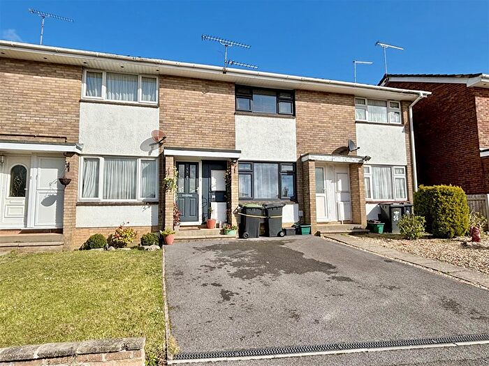 2 Bedroom Terraced House For Sale In Redwood Road, Poole, BH16