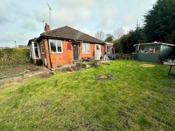 3 Bedroom Semi-Detached Bungalow To Rent In Holly Beck, Monk Bridge Terrace, Meanwood, Leeds, West Yorkshire, LS6