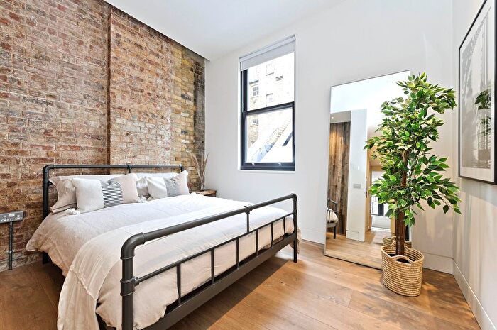 2 Bedroom Flat To Rent In Great Titchfield St, Fitzrovia, London, W1W