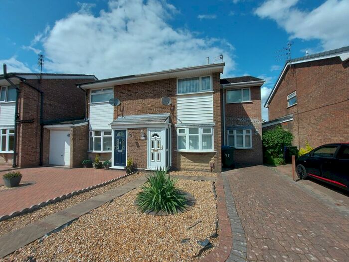 3 Bedroom Semi-Detached House To Rent In Evesham Road, Middleton, Manchester, M24