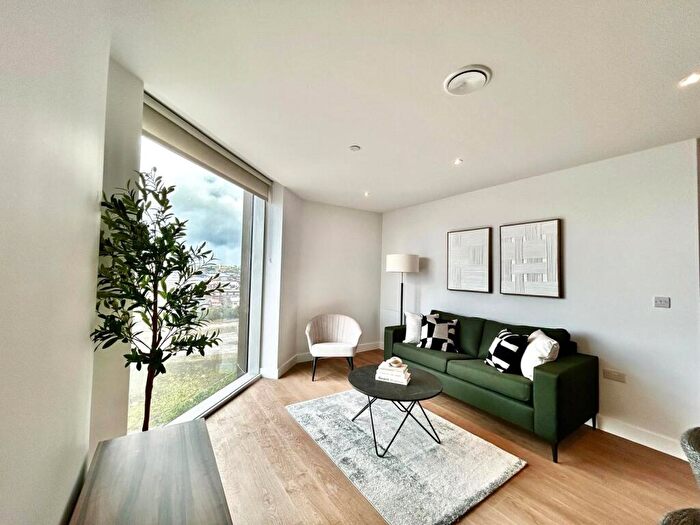 2 Bedroom Apartment To Rent In Dantzic Street, Manchester, M4