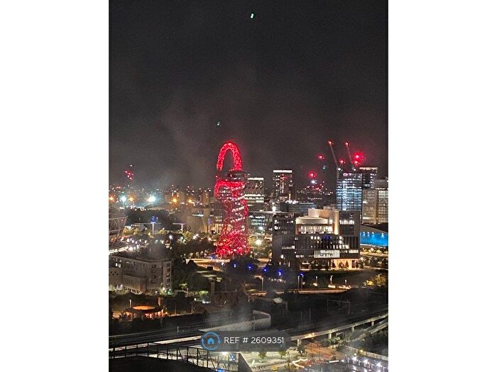 2 Bedroom Flat To Rent In High Street, London, E15