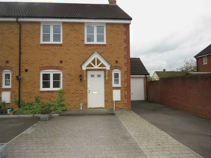 4 Bedroom End Of Terrace House To Rent In St. Josephs Way, Lyneham, Chippenham, SN15