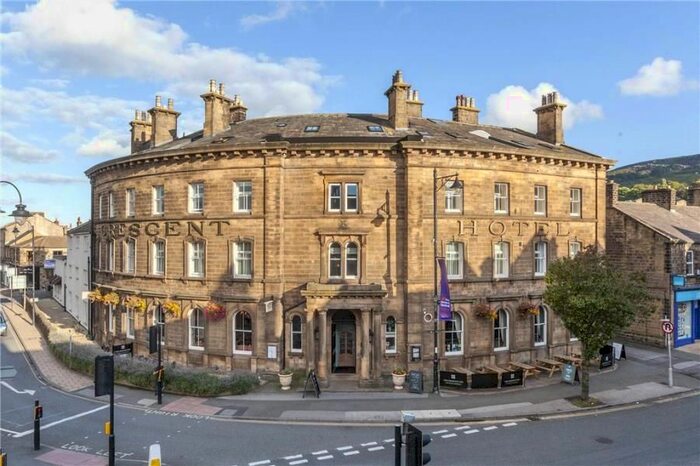1 Bedroom Flat To Rent In Crescent Court, Ilkley, LS29