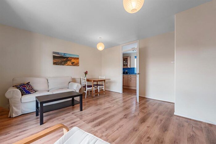 1 Bedroom Flat For Sale In Alderley Walk, Macclesfield, SK11