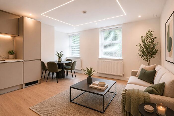 1 Bedroom Apartment To Rent In - London Road, High Wycombe, HP11