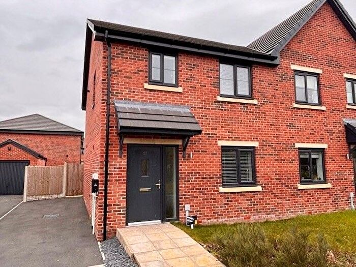3 Bedroom Semi Detached House To Rent In Newt Gardens, Preston, Lancashire, PR3