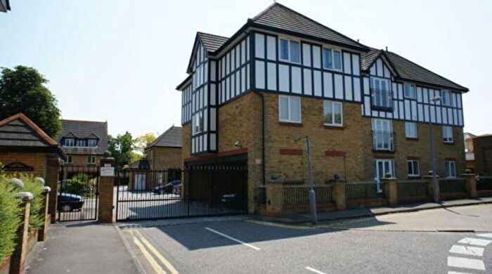 2 Bedroom Flat To Rent In Barnstaple Road, Lady Hamilton Court, SS1
