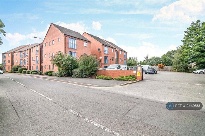 2 Bedroom Flat To Rent In Prospect View, Redditch, B97