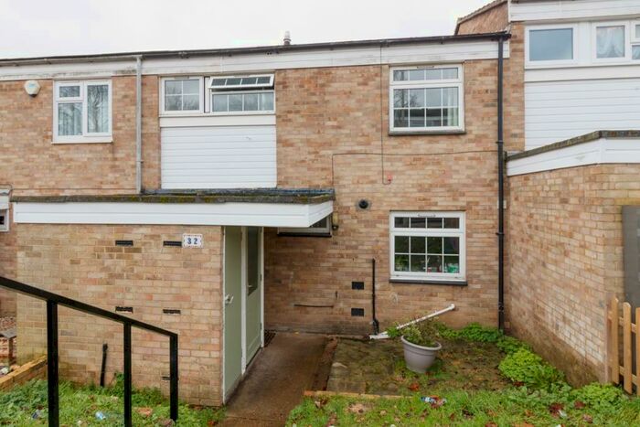 4 Bedroom Terraced House To Rent In Hovenden Close, Canterbury, CT2