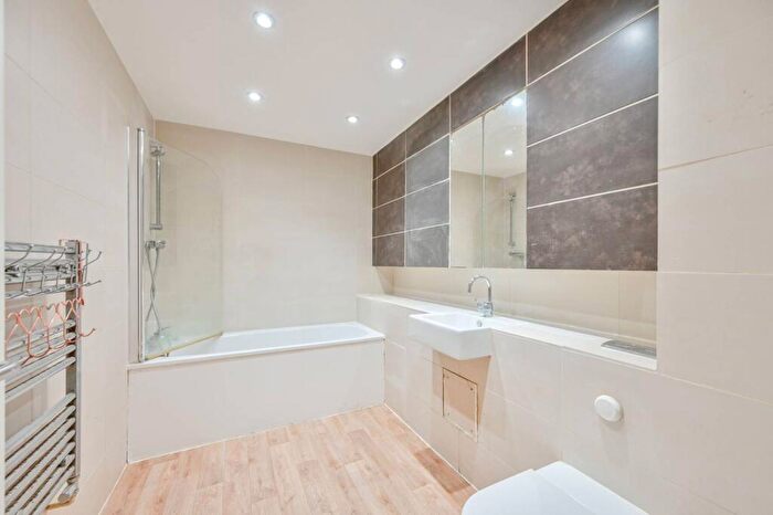 1 Bedroom Flat For Sale In Elm Road, Wembley, HA9