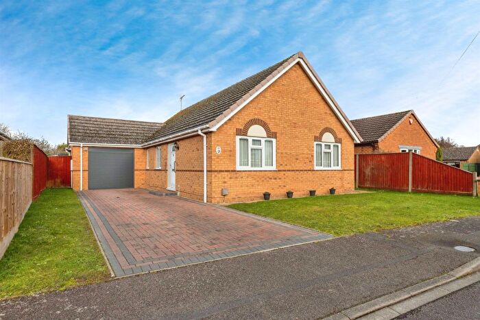 3 Bedroom Detached Bungalow For Sale In The Green, March, PE15