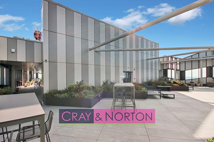 Studio To Rent In College Road, East Croydon, CR0