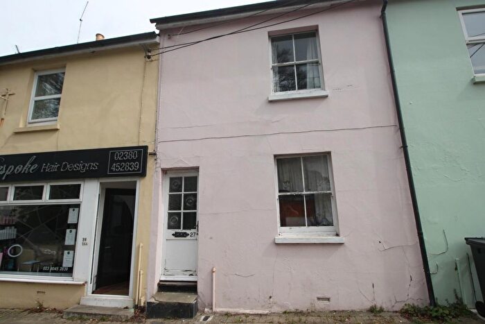 2 Bedroom Cottage For Sale In Victoria Road, Netley Abbey, Southampton, SO31
