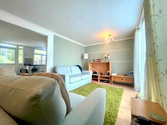 3 Bedroom Terraced House For Sale In Temsford Close, Harrow, HA2