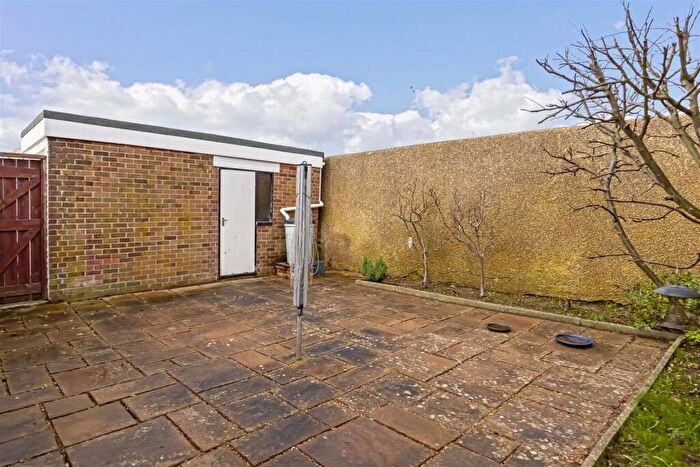 2 Bedroom Semi-Detached Bungalow For Sale In Ashwood Close, Worthing, BN11