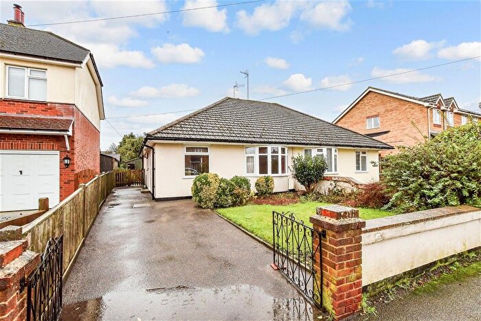 2 Bedroom Semi Detached Bungalow For Sale In Old Kent Road, Paddock Wood, Tonbridge, Kent, TN12