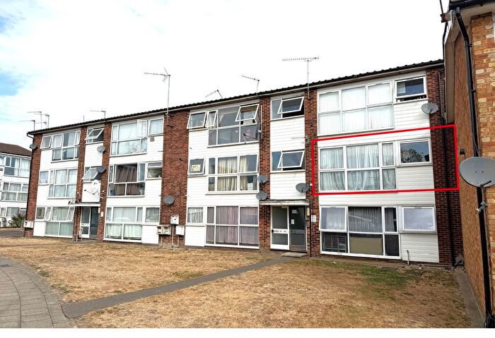 2 Bedroom Flat For Sale In St. Peters Close, Ilford, IG2