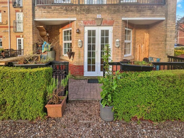 2 Bedroom Apartment To Rent In Holly Royde Close, Manchester, Greater Manchester, M20