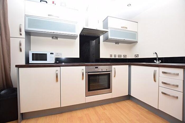 Apartment To Rent In Atlantic One, St.Georges Walk, S3