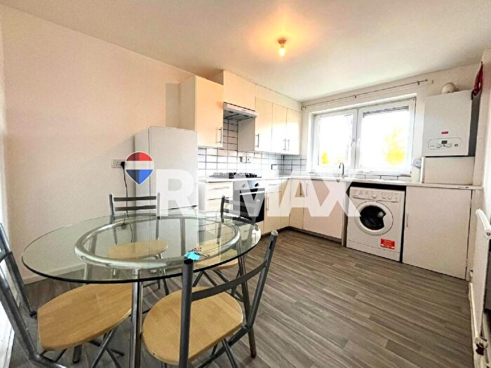 4 Bedroom Terraced House To Rent In Ivy Road, London, E16