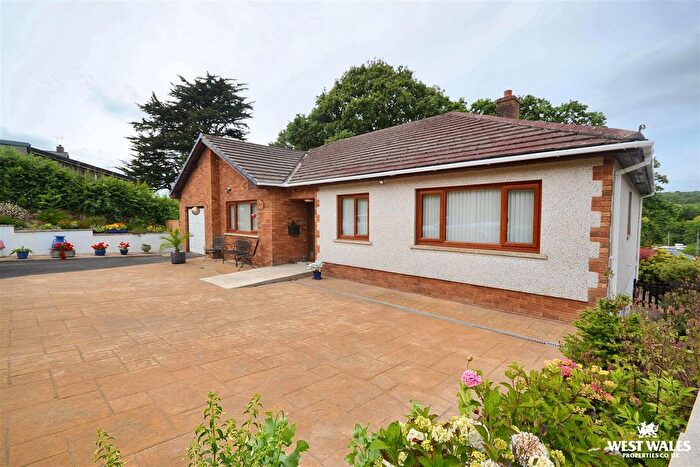 4 Bedroom Detached Bungalow For Sale In St. Dogmaels Road, Cardigan, SA43