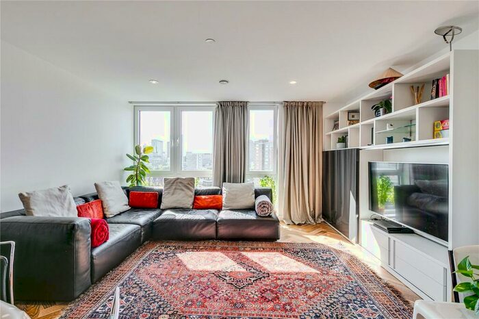 2 Bedroom Flat To Rent In Eagle Point, City Road, EC1V