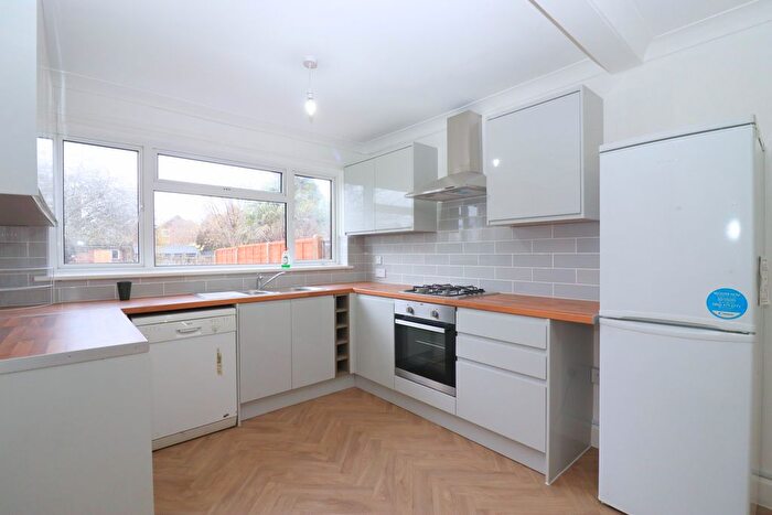 5 Bedroom Detached House To Rent In Douglas Road, Surbiton, KT6