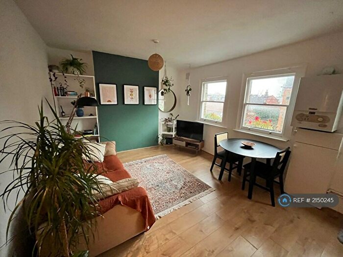 2 Bedroom Flat To Rent In Deans Buildings, London, SE17