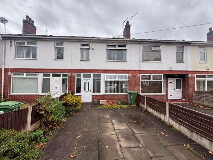3 Bedroom Terraced House For Sale In Thornbury Road, Stretford, M32